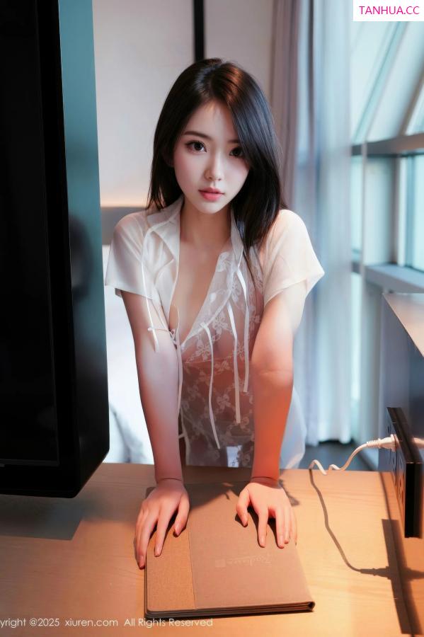  [XiuRen]高清写真图 2025.10.11 No.10854 烧烧小桃 苗条身材第23张图片